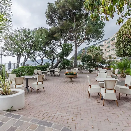 Hotel Hotiday Collection - Mediterranee 4*