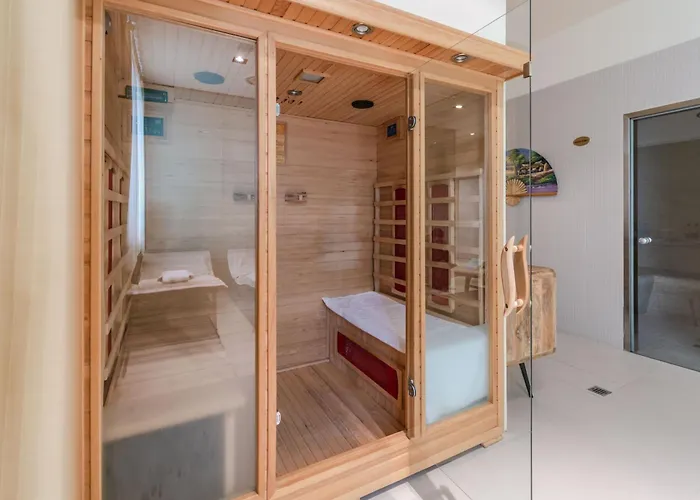 Hotiday Collection - Mediterranee Hotel 4*