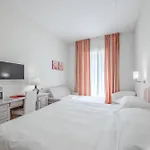 Hotiday Collection - Mediterranee Hotell