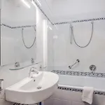 Hotiday Collection - Mediterranee Hotell