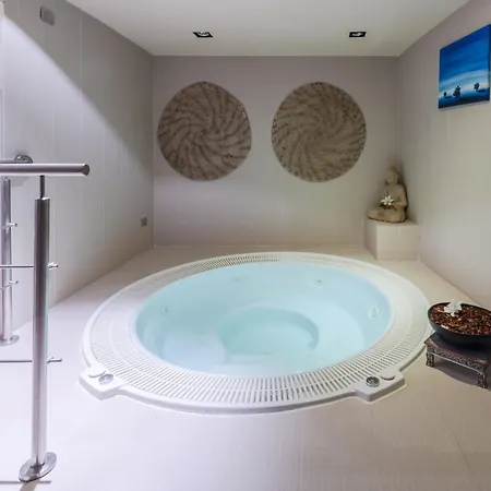 Hotiday Collection - Mediterranee Hotel Alassio