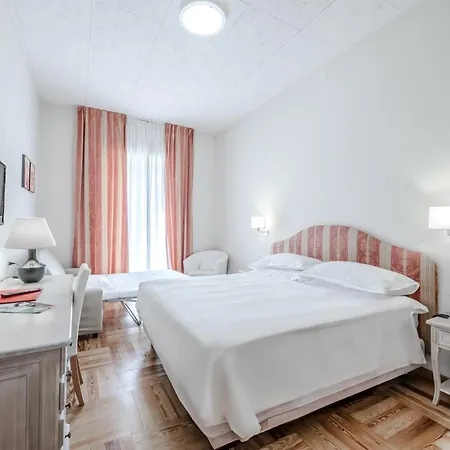 Hotiday Collection - Mediterranee 4* 阿拉西奥