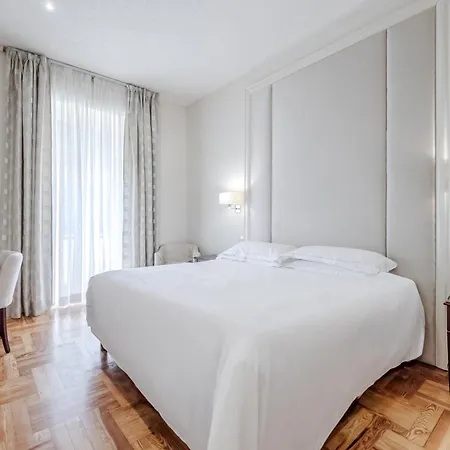 Hotiday Collection - Mediterranee Hotel 4*