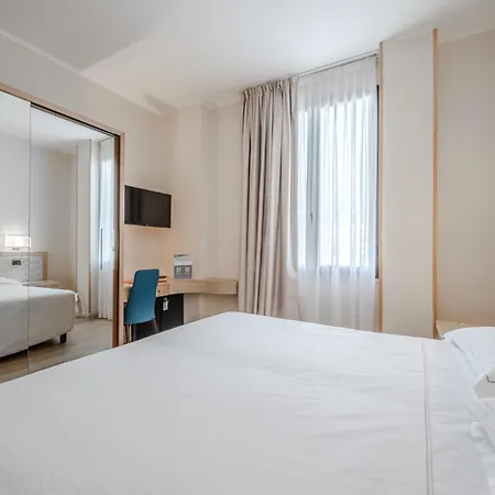 酒店 Hotiday Collection - Mediterranee 4*