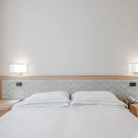 Hotiday Collection - Mediterranee 酒店 阿拉西奥