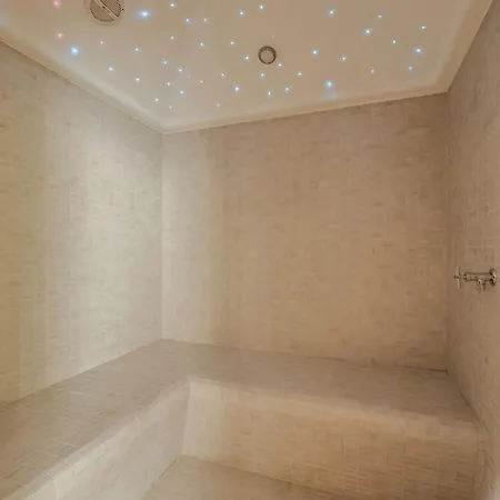 Hotiday Collection - Mediterranee Готель 4*