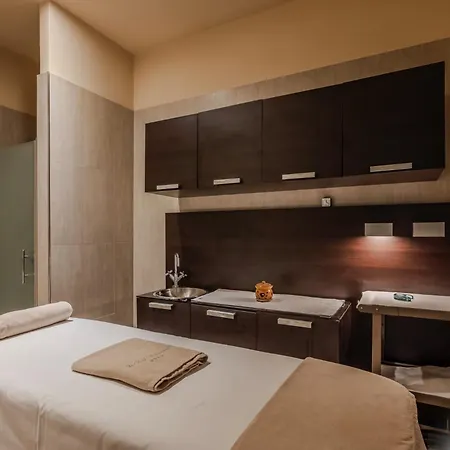 Hotiday Collection - Mediterranee 酒店