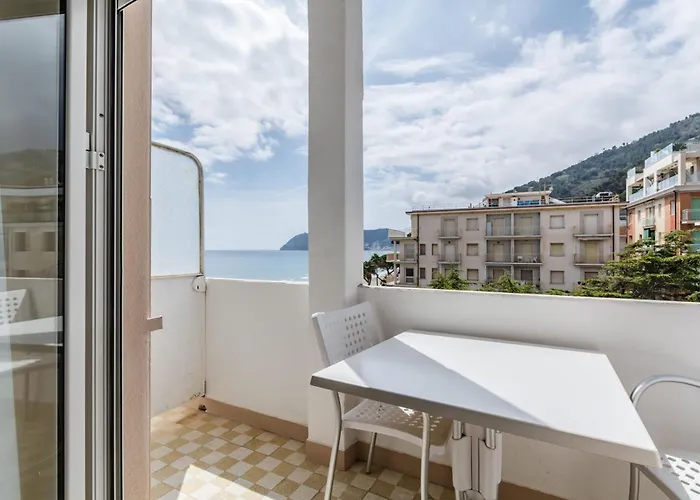 Hotiday Collection - Mediterranee 4* Αλάσιο